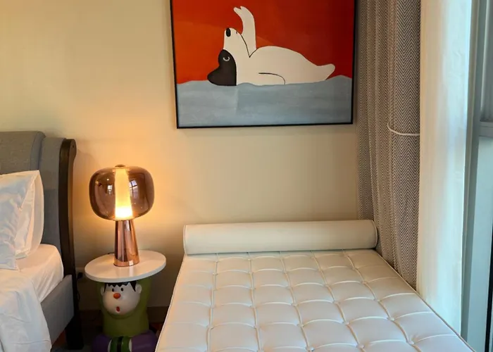 Luxurious 1 Bedroom Facing Bay Sunset Nearby Okada Moa Solaire Ayala Malls Manila