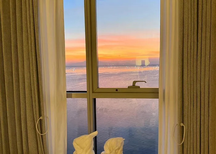 Apartamento Luxurious 1 Bedroom Facing Bay Sunset Nearby Okada Moa Solaire Ayala Malls Manila