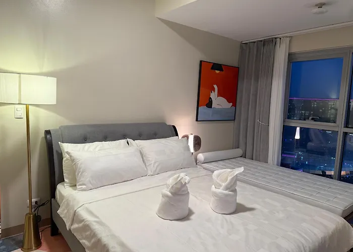 Luxurious 1 Bedroom Facing Bay Sunset Nearby Okada Moa Solaire Ayala Malls * Manila